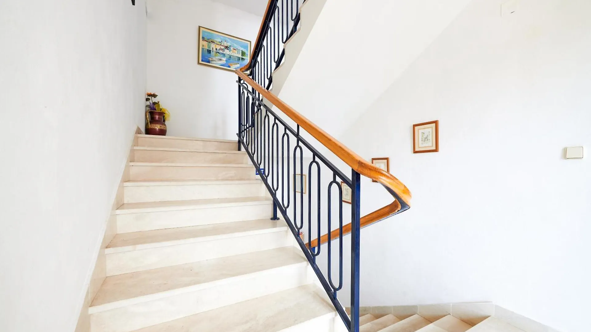 Guest house Vila Veljko Okrug Gornji Croatia